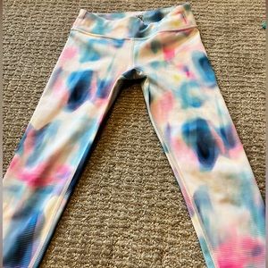 Size S/7 colorful Athleta girl pants